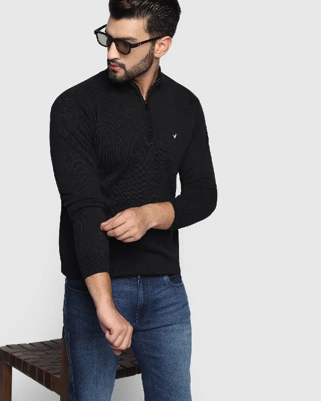 solid-stylized-collar-sweater-in-black-denver