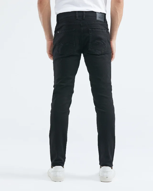 STRAIGHT FIT MID-RISE DARK JEANS IN BLACK