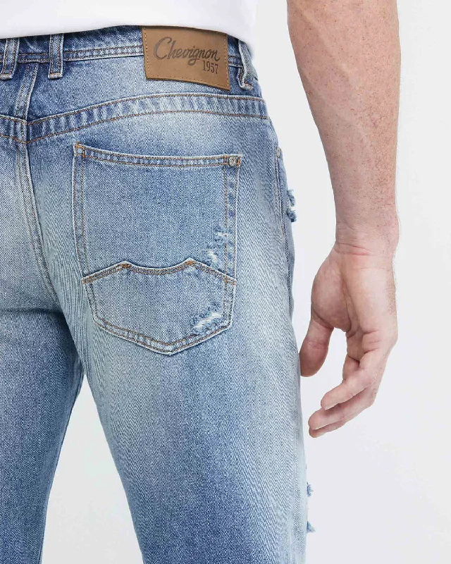 SLIM FIT MID-RISE JEANS IN LIGHT WASH