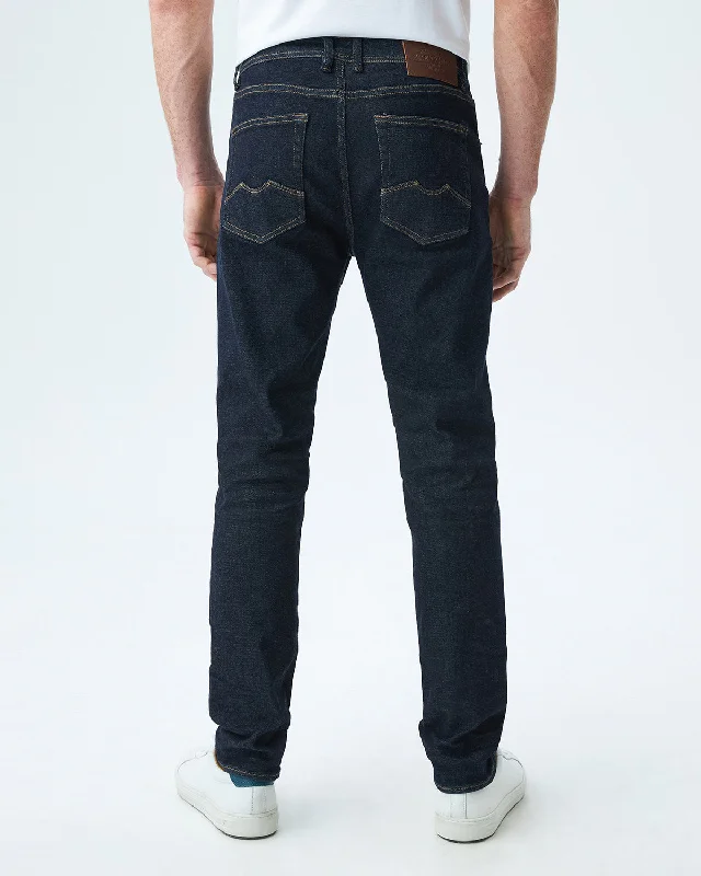 STRAIGHT FIT MID-RISE JEANS IN ULTRA DARK WASH