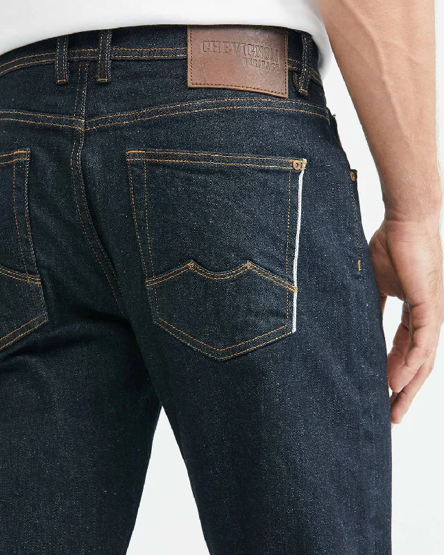 STRAIGHT FIT MID-RISE JEANS IN ULTRA DARK WASH