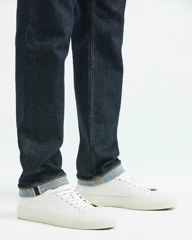 STRAIGHT FIT MID-RISE JEANS IN ULTRA DARK WASH