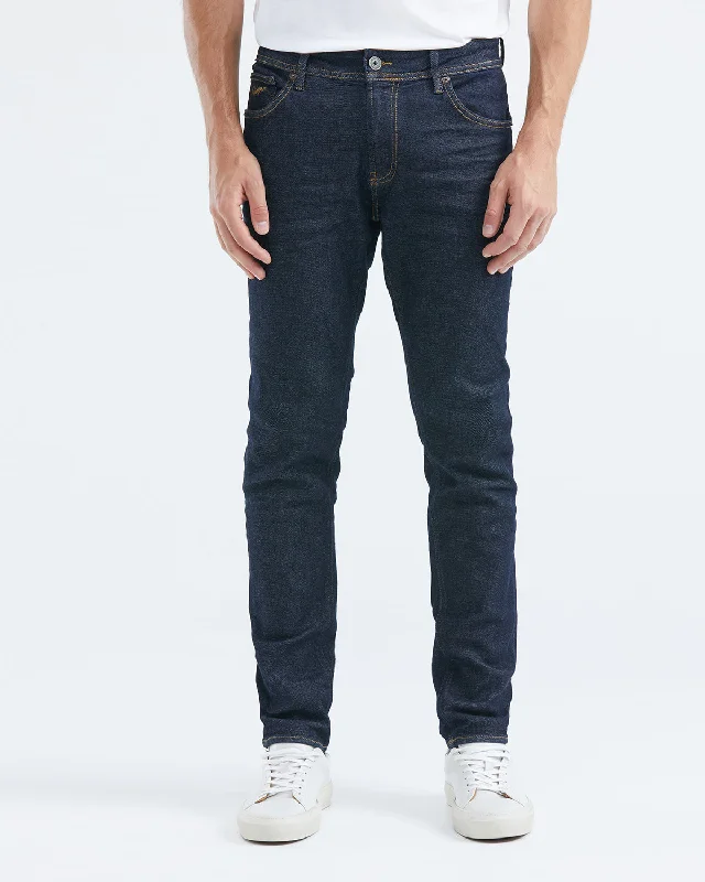 STRAIGHT FIT MID-RISE JEANS IN ULTRA DARK WASH