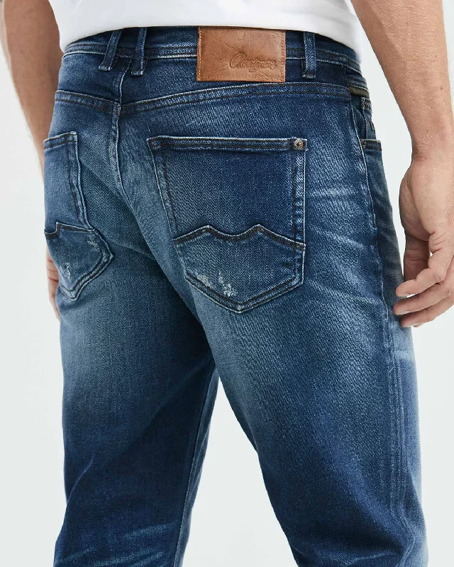 STRAIGHT FIT MID-RISE JEANS IN DARK WASH