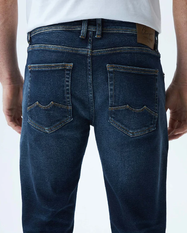 STRAIGHT FIT MID-RISE JEANS IN ULTRA DARK WASH