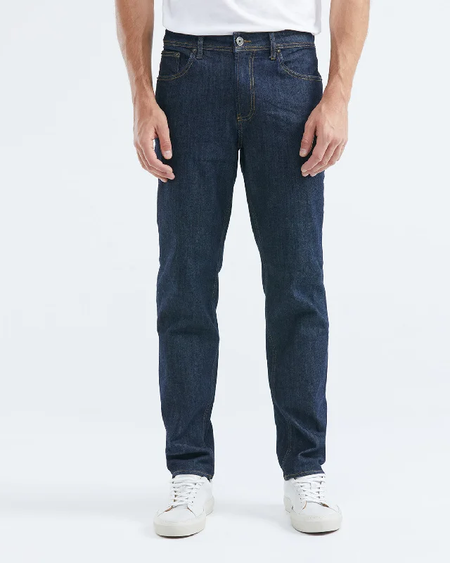 STRAIGHT FIT MID-RISE JEANS IN ULTRA DARK WASH