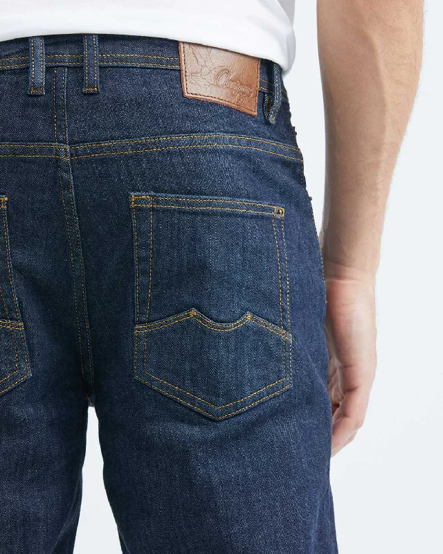 STRAIGHT FIT MID-RISE JEANS IN ULTRA DARK WASH