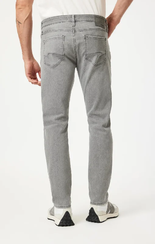 JAKE SLIM LEG IN LIGHT GREY BRUSHED WILLIAMSBURG