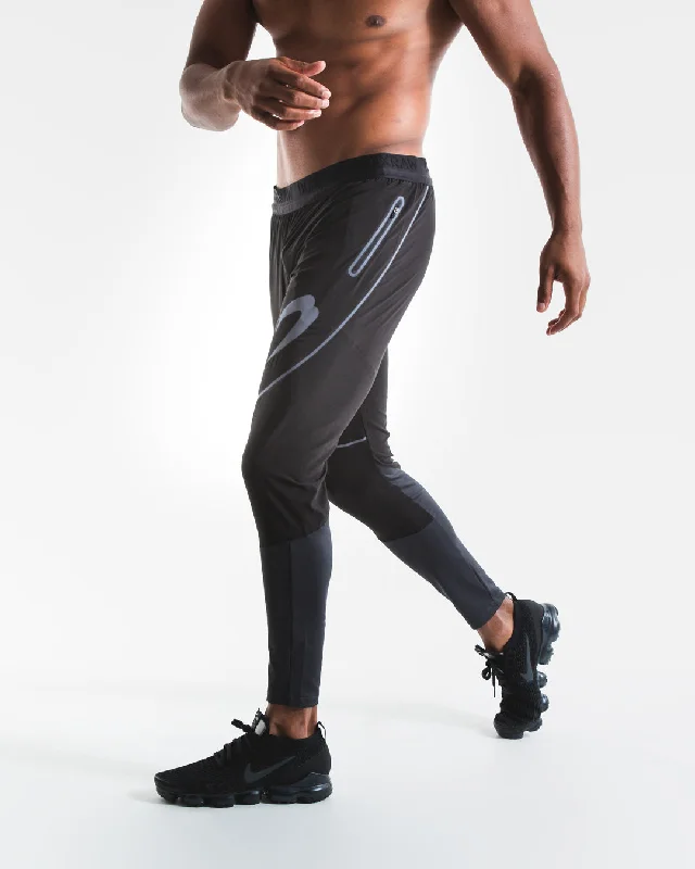 wilde-technical-joggers-black