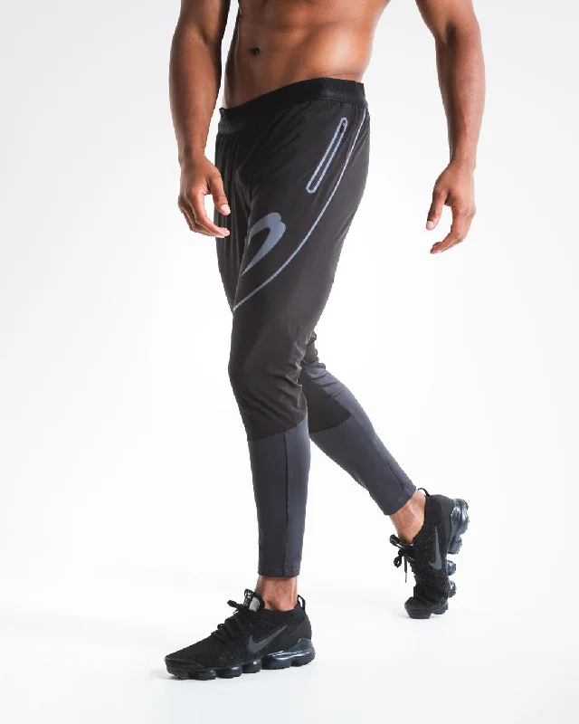 wilde-technical-joggers-black