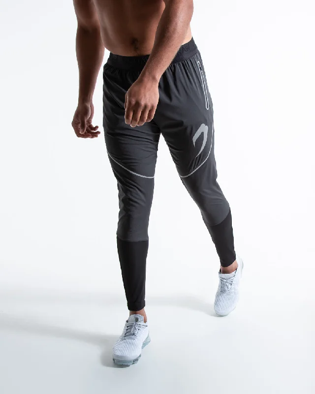 wilde-technical-joggers-charcoal