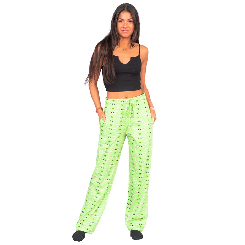 star-wars-baby-yoda-and-frogs-pajamas-green-lounge-pants