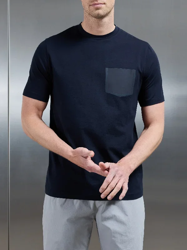 technical-cotton-stretch-pocket-t-shirt-navy